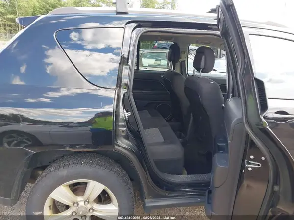 1C4NJDBB9GD707545 2016 JEEP COMPASS - Image 8