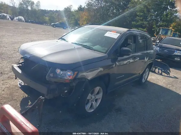 1C4NJDBB9GD723406 2016 JEEP COMPASS - Image 2