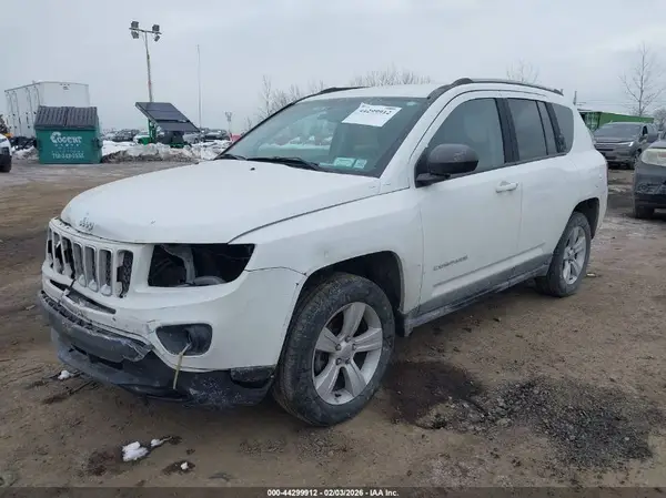 1C4NJDBB9GD751271 2016 JEEP COMPASS - Image 2