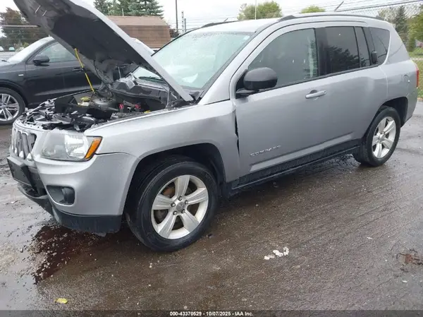 1C4NJDBB9GD778292 2016 JEEP COMPASS - Image 2