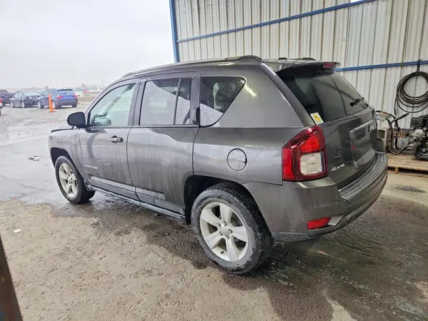 1C4NJDBB9GD779894 2016 JEEP COMPASS - Image 2