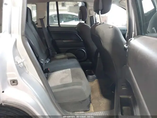 1C4NJDBB9GD780785 2016 JEEP COMPASS - Image 8