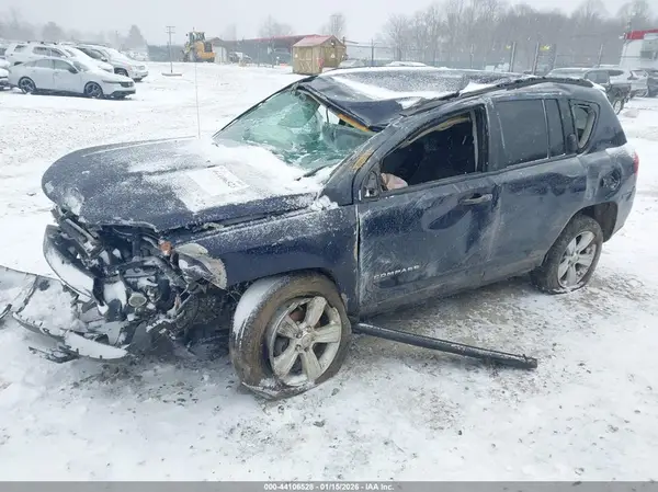 1C4NJDBB9HD107156 2017 JEEP COMPASS - Image 2