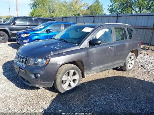 1C4NJDBB9HD143154 2017 JEEP COMPASS - Image 2