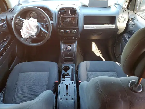 1C4NJDBB9HD144563 2017 JEEP COMPASS - Image 8