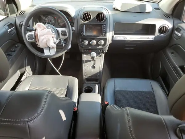 1C4NJDBB9HD168216 2017 JEEP COMPASS - Image 8