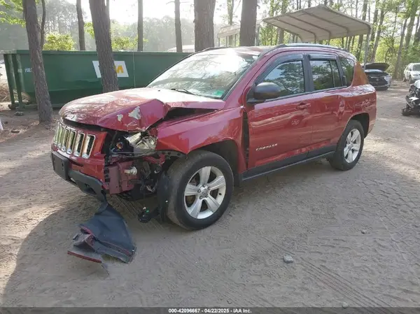 1C4NJDBBXGD501568 2016 JEEP COMPASS - Image 2