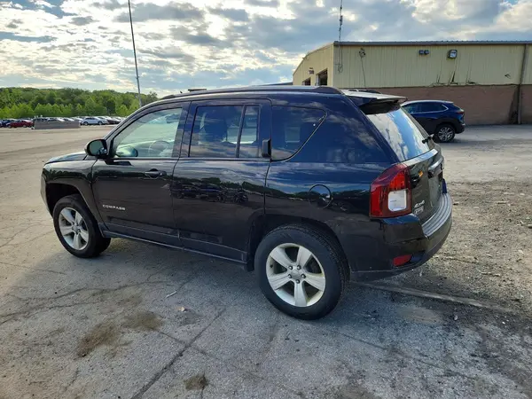 1C4NJDBBXGD510125 2016 JEEP COMPASS - Image 2
