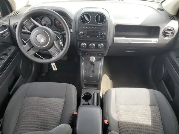1C4NJDBBXGD519939 2016 JEEP COMPASS - Image 8
