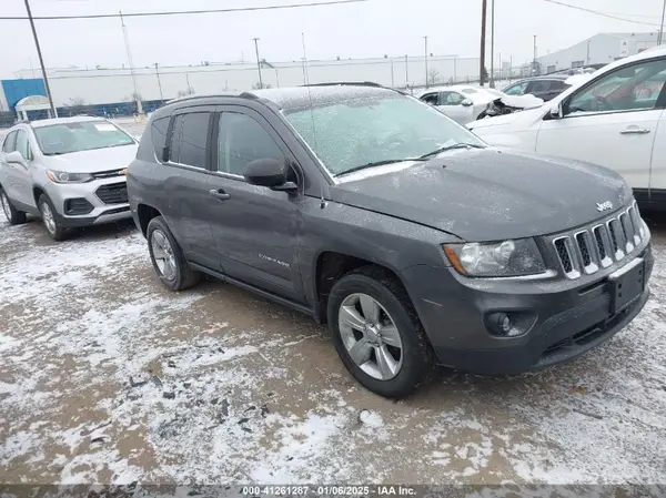 1C4NJDBBXGD566100 2016 JEEP COMPASS - Image 1