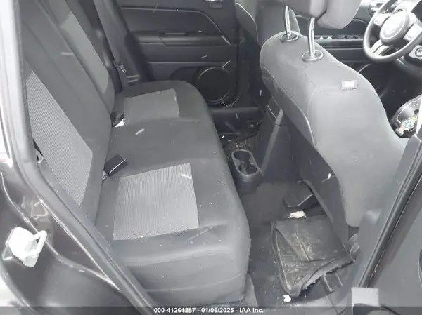 1C4NJDBBXGD566100 2016 JEEP COMPASS - Image 8