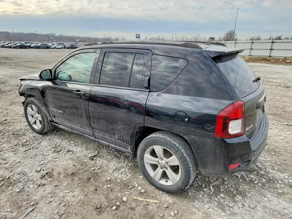 1C4NJDBBXGD566193 2016 JEEP COMPASS - Image 2