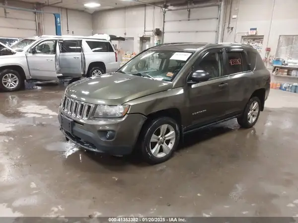 1C4NJDBBXGD566405 2016 JEEP COMPASS - Image 2