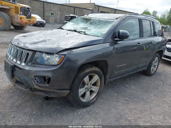 1C4NJDBBXGD571815 2016 JEEP COMPASS - Image 2