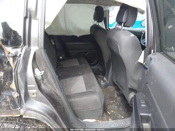 1C4NJDBBXGD571815 2016 JEEP COMPASS - Image 8
