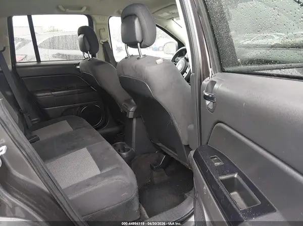 1C4NJDBBXGD651051 2016 JEEP COMPASS - Image 8