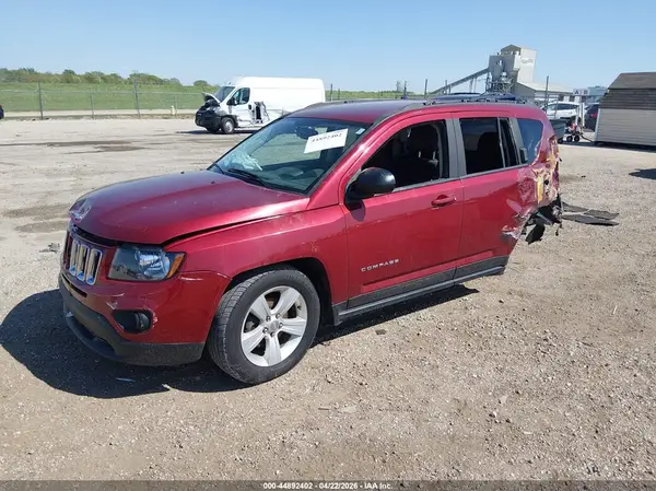 1C4NJDBBXGD686771 2016 JEEP COMPASS - Image 2