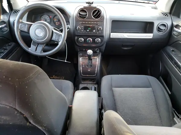 1C4NJDBBXGD686785 2016 JEEP COMPASS - Image 8