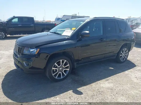 1C4NJDBBXGD734169 2016 JEEP COMPASS - Image 2