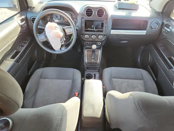 1C4NJDBBXGD756852 2016 JEEP COMPASS - Image 8