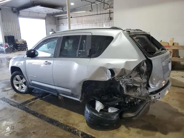 1C4NJDBBXGD757354 2016 JEEP COMPASS - Image 2