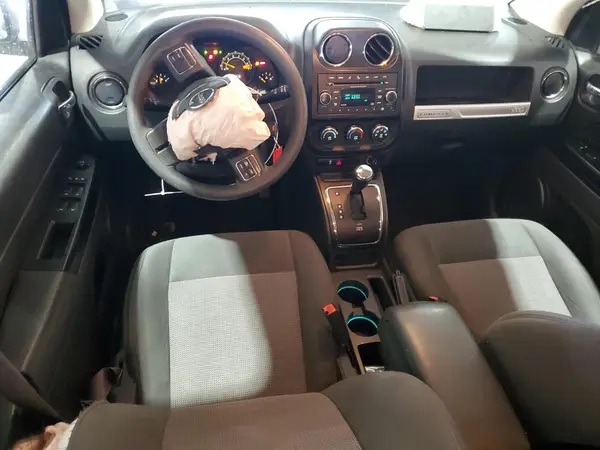1C4NJDBBXGD757354 2016 JEEP COMPASS - Image 8