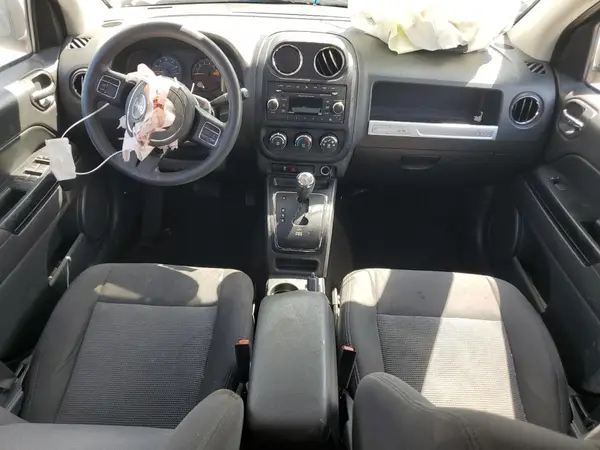 1C4NJDBBXGD779029 2016 JEEP COMPASS - Image 8