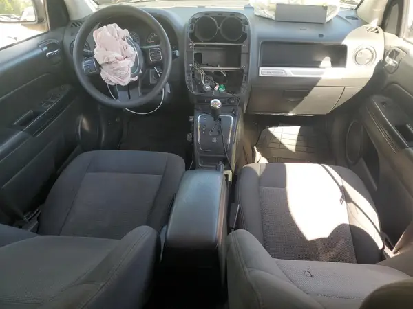 1C4NJDBBXGD779337 2016 JEEP COMPASS - Image 8
