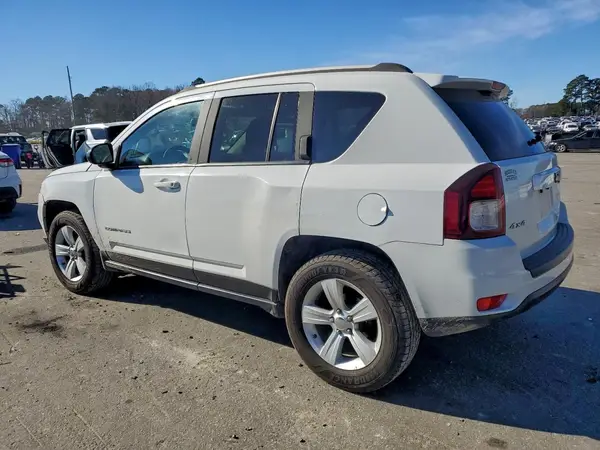 1C4NJDBBXGD781069 2016 JEEP COMPASS - Image 2