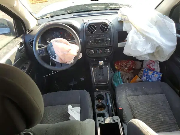 1C4NJDBBXHD104766 2017 JEEP COMPASS - Image 8