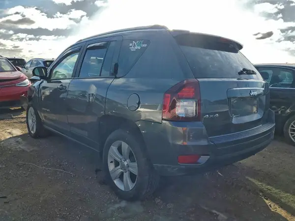 1C4NJDBBXHD142577 2017 JEEP COMPASS - Image 2