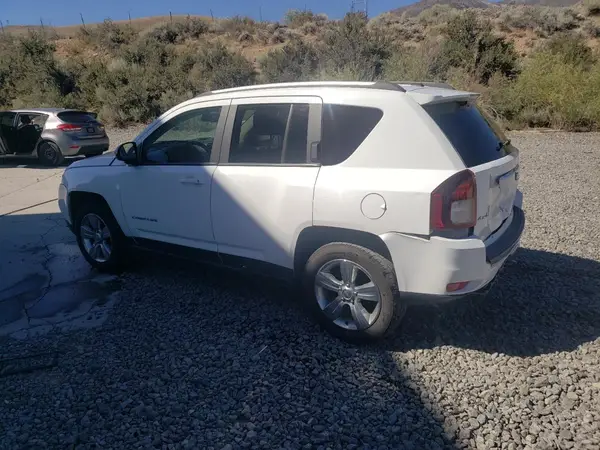 1C4NJDBBXHD143874 2017 JEEP COMPASS - Image 2