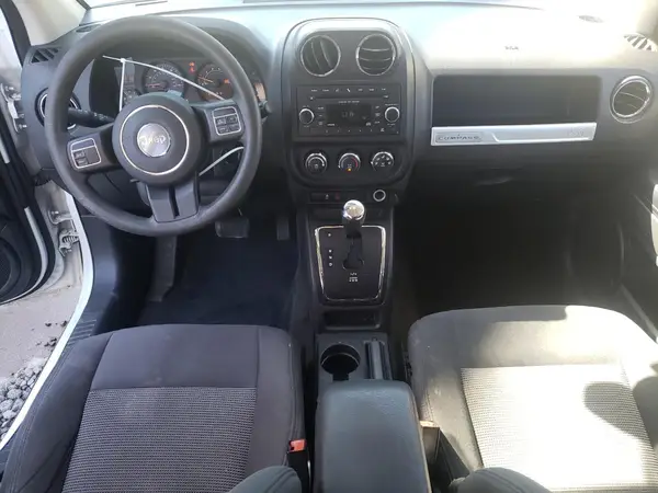 1C4NJDBBXHD143874 2017 JEEP COMPASS - Image 8