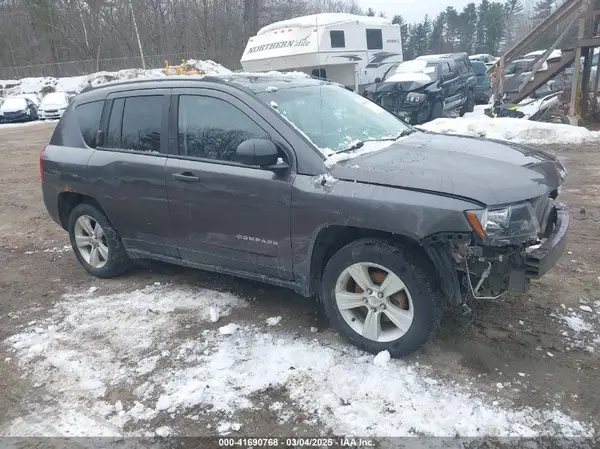 1C4NJDBBXHD154468 2017 JEEP COMPASS - Image 1