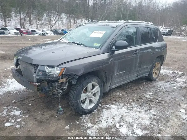 1C4NJDBBXHD154468 2017 JEEP COMPASS - Image 2