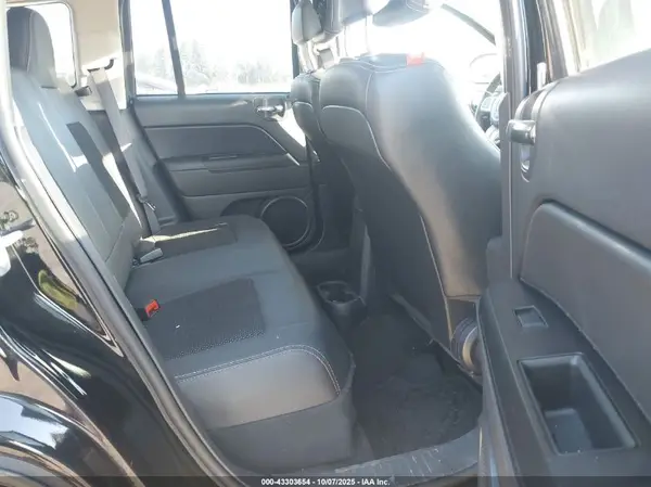 1C4NJDBBXHD173649 2017 JEEP COMPASS - Image 8