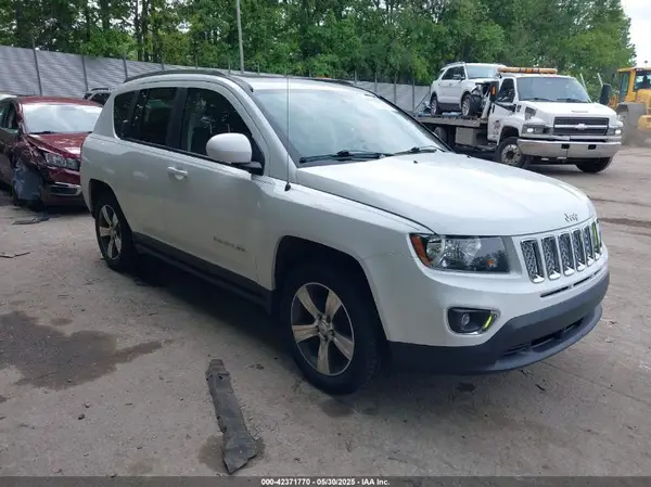 1C4NJDEB0GD546305 2016 JEEP COMPASS - Image 1