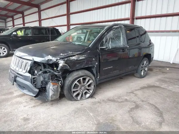 1C4NJDEB0GD550225 2016 JEEP COMPASS - Image 2