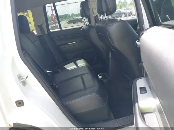 1C4NJDEB0GD558714 2016 JEEP COMPASS - Image 8