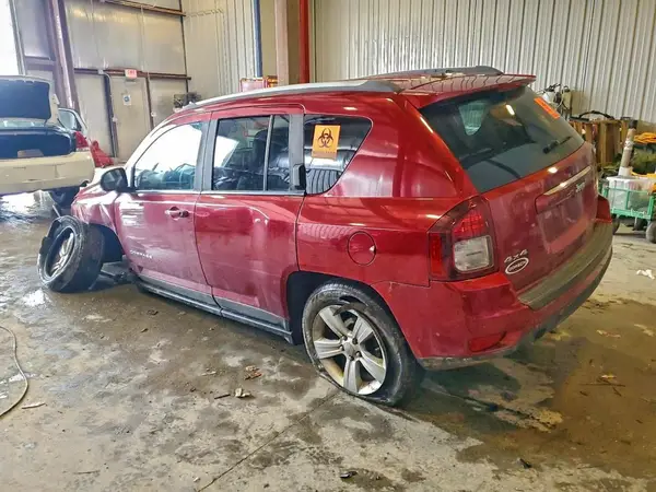 1C4NJDEB0GD588523 2016 JEEP COMPASS - Image 2