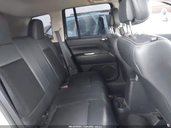 1C4NJDEB0GD616420 2016 JEEP COMPASS - Image 8
