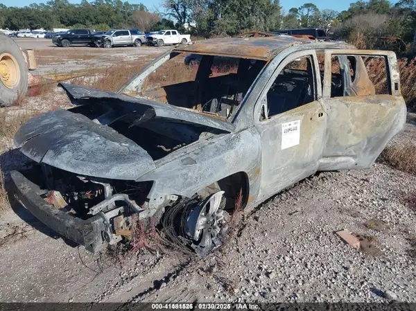 1C4NJDEB0GD617082 2016 JEEP COMPASS - Image 2