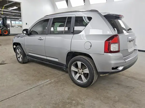 1C4NJDEB0GD674589 2016 JEEP COMPASS - Image 2