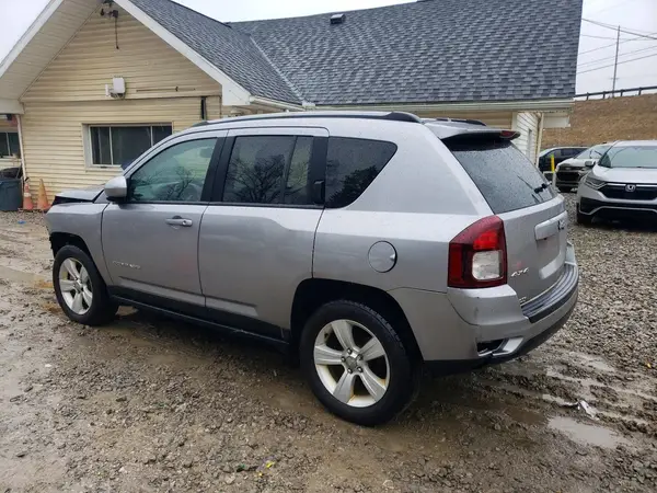 1C4NJDEB0GD723029 2016 JEEP COMPASS - Image 2