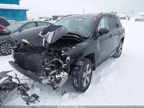 1C4NJDEB0GD723919 2016 JEEP COMPASS - Image 2