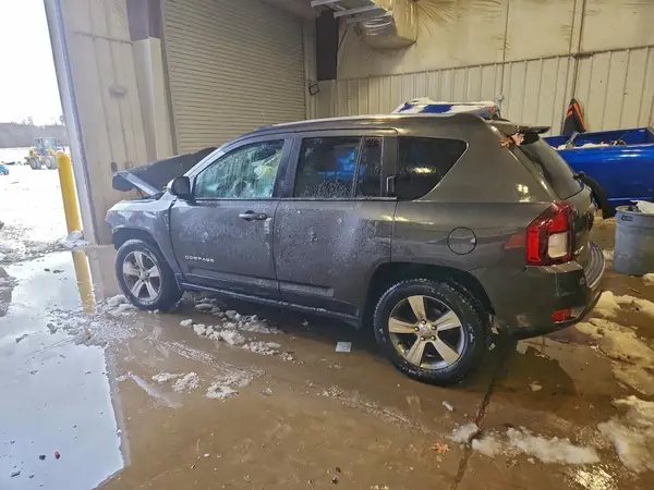 1C4NJDEB0GD724648 2016 JEEP COMPASS - Image 2