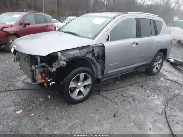1C4NJDEB0GD729638 2016 JEEP COMPASS - Image 2