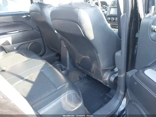 1C4NJDEB0GD733270 2016 JEEP COMPASS - Image 8