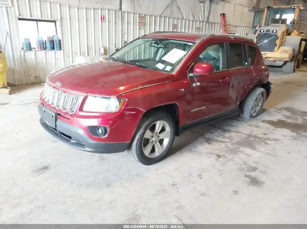 1C4NJDEB0GD759741 2016 JEEP COMPASS - Image 2
