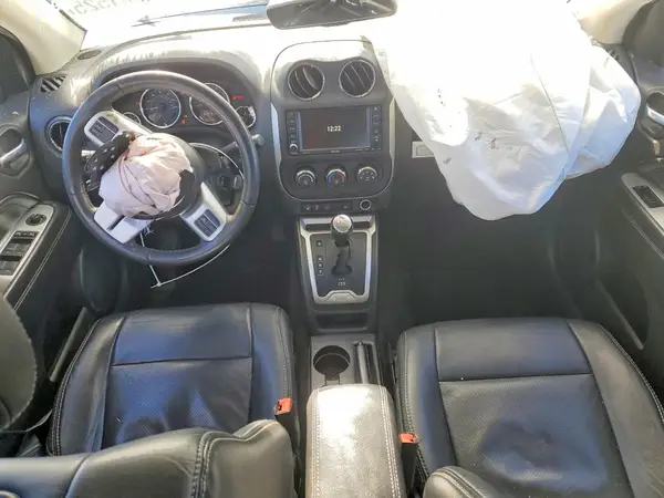 1C4NJDEB0GD795932 2016 JEEP COMPASS - Image 8